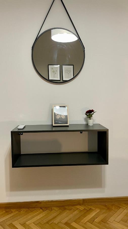 Gorgeous Renovated Apt. Close To Metro And Cultural Sites! Афины Экстерьер фото