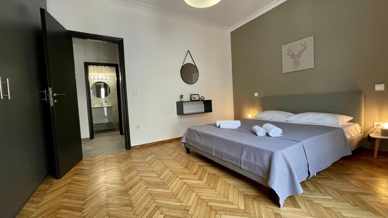 Gorgeous Renovated Apt. Close To Metro And Cultural Sites! Афины Экстерьер фото