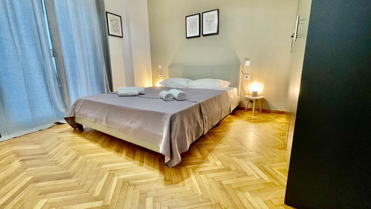 Gorgeous Renovated Apt. Close To Metro And Cultural Sites! Афины Экстерьер фото